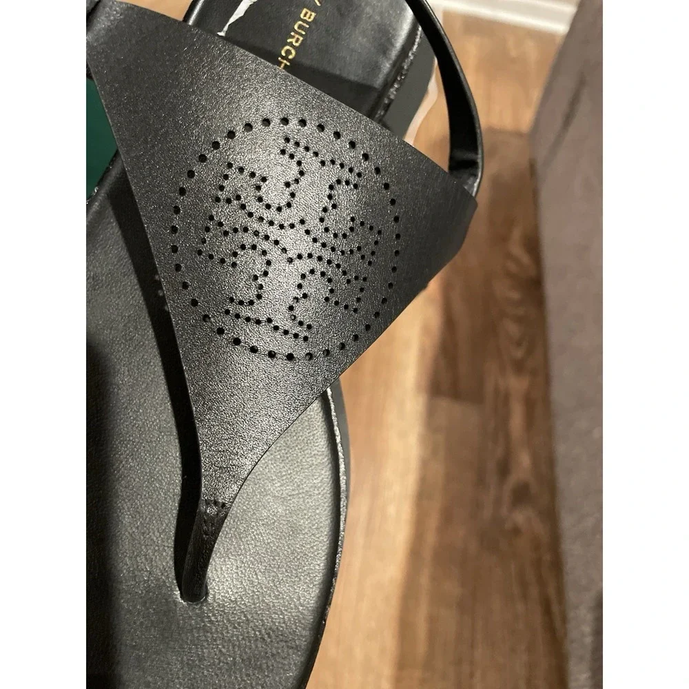 Tory Burch Capri Perf Sandal Thong Leather Perfect Black Size‎ 7 NWOB